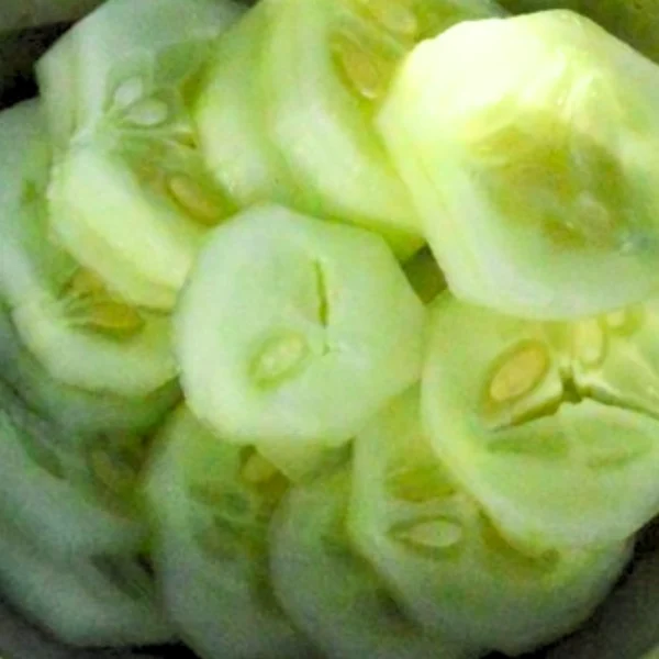 Pepino 100g (1 Taza) - 12 kcal
